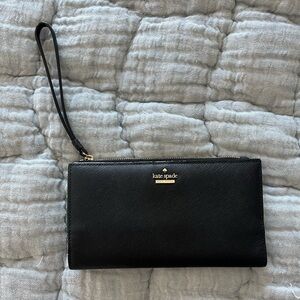 kate spade wristlet